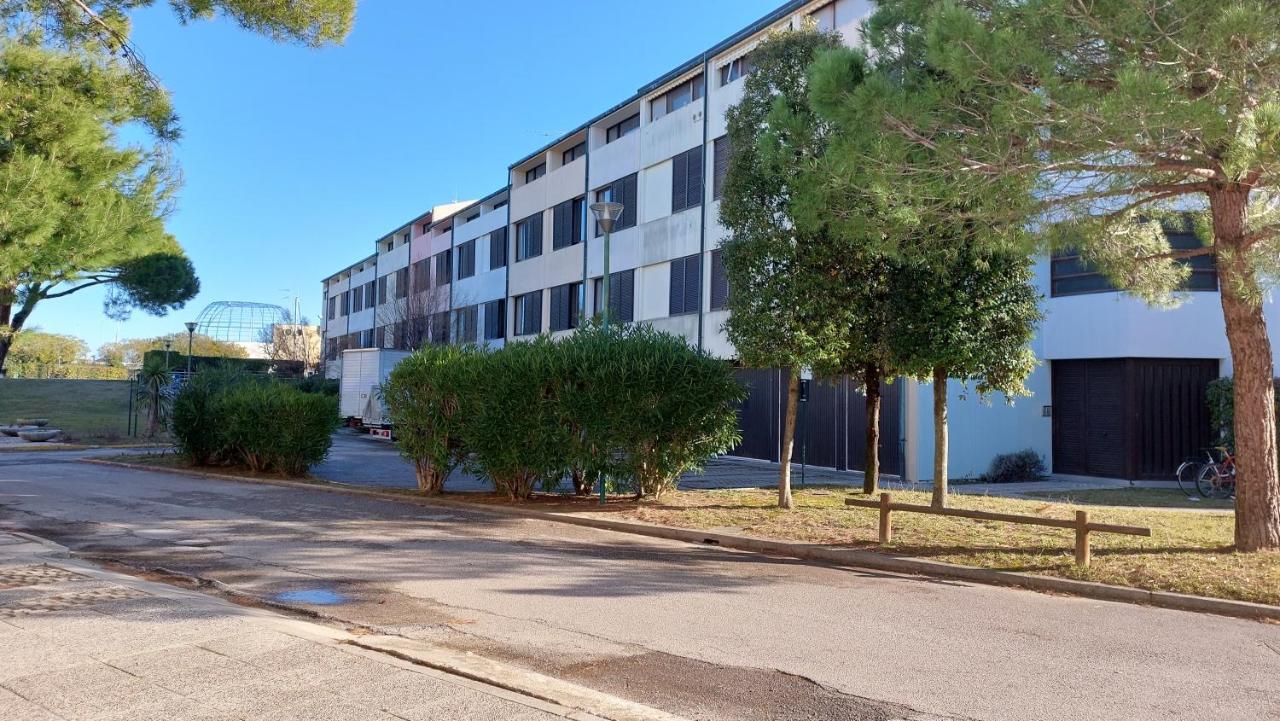 Isola Terramare Apartment Lignano Sabbiadoro Bagian luar foto