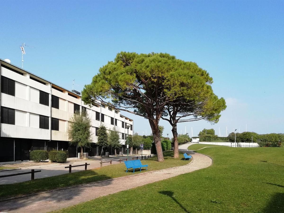 Isola Terramare Apartment Lignano Sabbiadoro Bagian luar foto